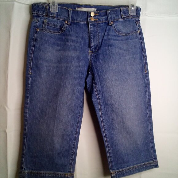 Old Navy Pants - Old Navy Capri Jeans Women 10 Classic Rise Denim Blue